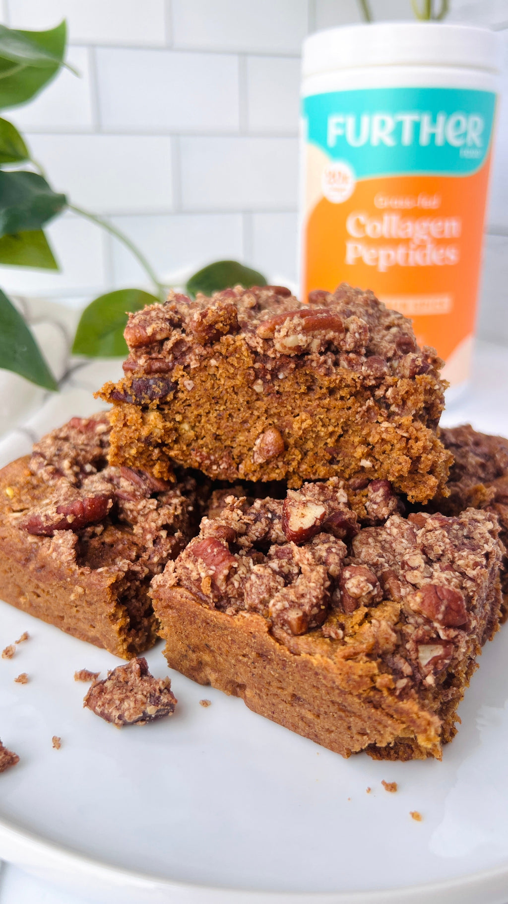 Pecan Crumble Blondies 
