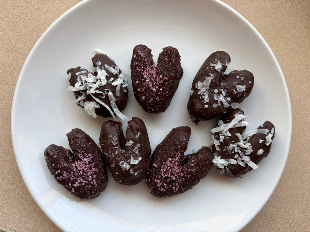 No Bake Chocolate Date Hearts