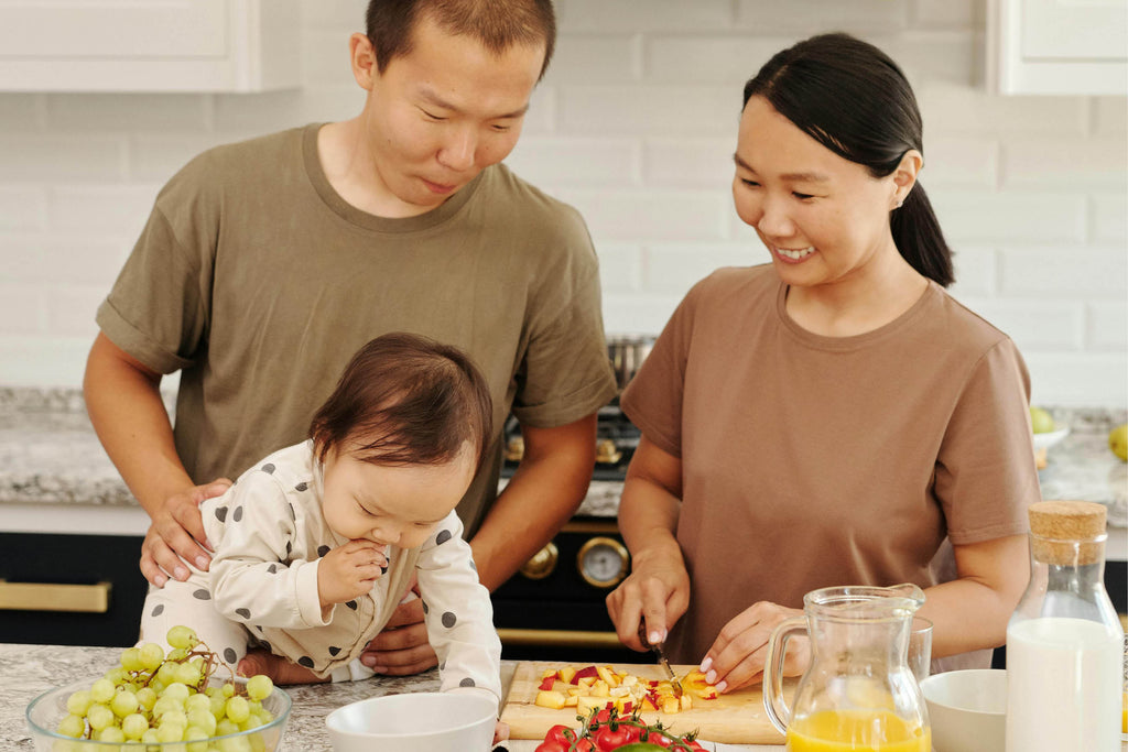 Your Baby’s First Solids: When and What To Feed Your Baby
