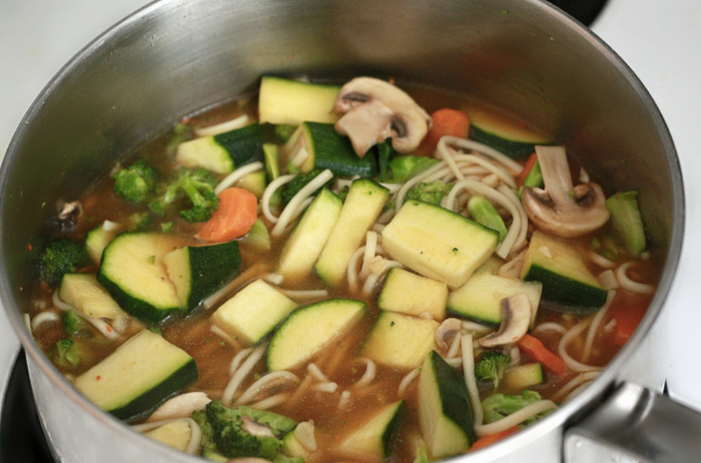 To All the Vegetarians Out There: You Can Reap the Benefits of Bone Broth Too